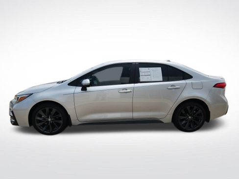 Used 2024 Toyota Corolla SE FWD image 6