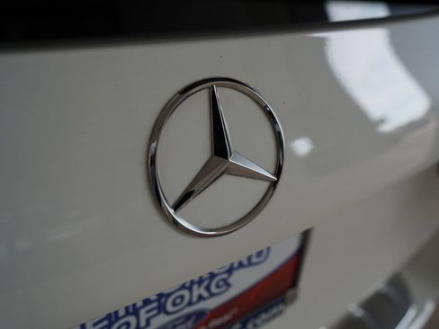 Used 2023 Mercedes-Benz GLB 250 4MATIC image 6