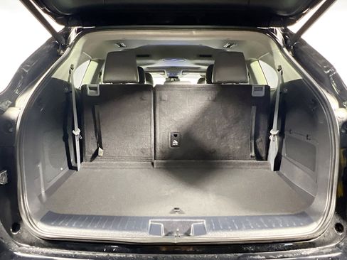 Used 2023 Toyota Highlander Limited image 34