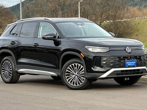 New 2026 Volkswagen Tiguan S AWD/4WD image 1