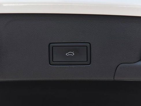 Certified 2023 Volkswagen Atlas Cross Sport SEL Premium R-Line AWD/4WD image 26