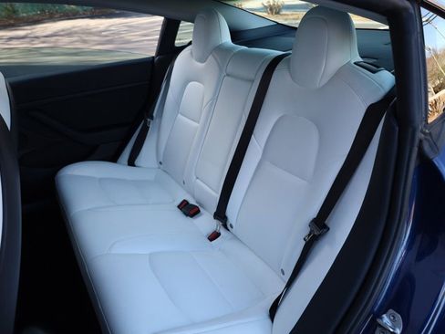 Used 2022 Tesla Model 3 Long Range image 18