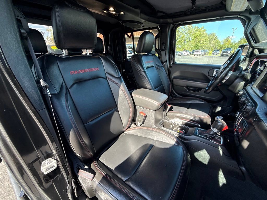 Used 2021 Jeep Gladiator Rubicon AWD/4WD image 17