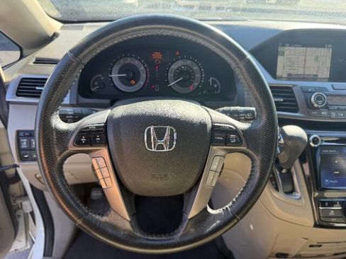 Used 2015 Honda Odyssey Touring image 11