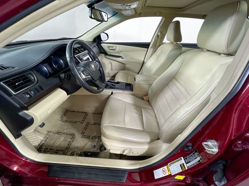 Used 2016 Toyota Camry XLE w/ Moonroof Package FWD image 20