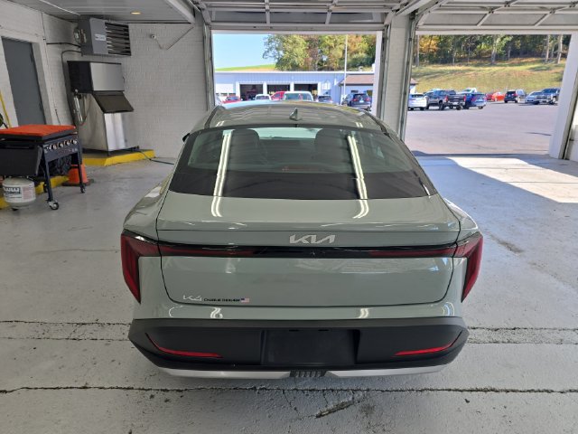 Used 2025 Kia K4 FWD image 4