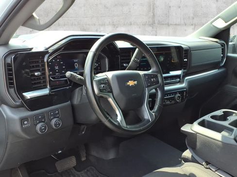 Used 2025 Chevrolet Silverado 3500 LT w/ Safety Package AWD/4WD image 5