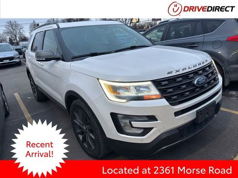 Used 2017 Ford Explorer XLT w/ Equipment Group 202A image 1