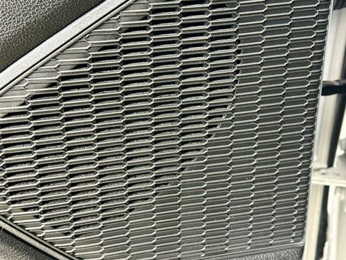 Used 2023 Jeep Grand Cherokee L Laredo image 23