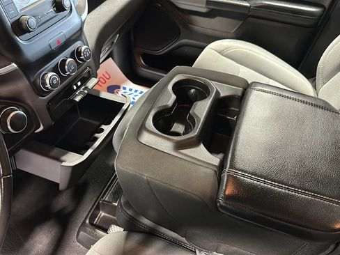 Used 2019 RAM 1500 Big Horn AWD/4WD image 25