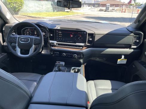New 2026 GMC Sierra 1500 Elevation w/ Elevation Premium Package AWD/4WD image 21