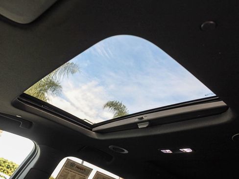 Used 2023 Chevrolet Traverse High Country image 27