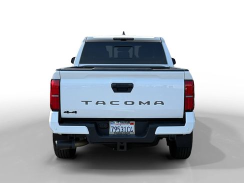 Used 2024 Toyota Tacoma TRD Off-Road w/ TRD Off Road Upgrade Package AWD/4WD image 4