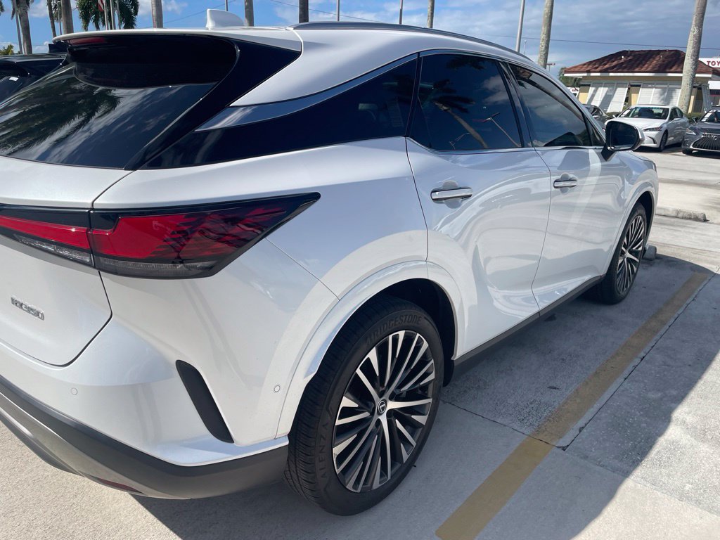 Used 2024 Lexus RX 350 Premium Plus w/ Convenience Package FWD image 5