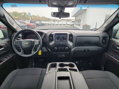 Used 2019 Chevrolet Silverado 1500 Custom w/ Custom Value Package image 10