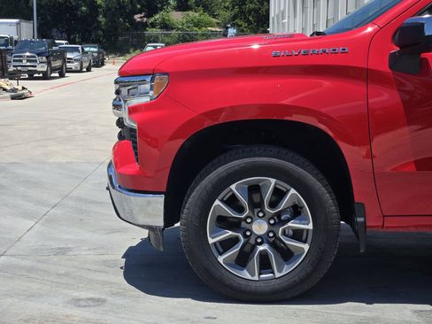 New 2025 Chevrolet Silverado 1500 LT AWD/4WD image 7
