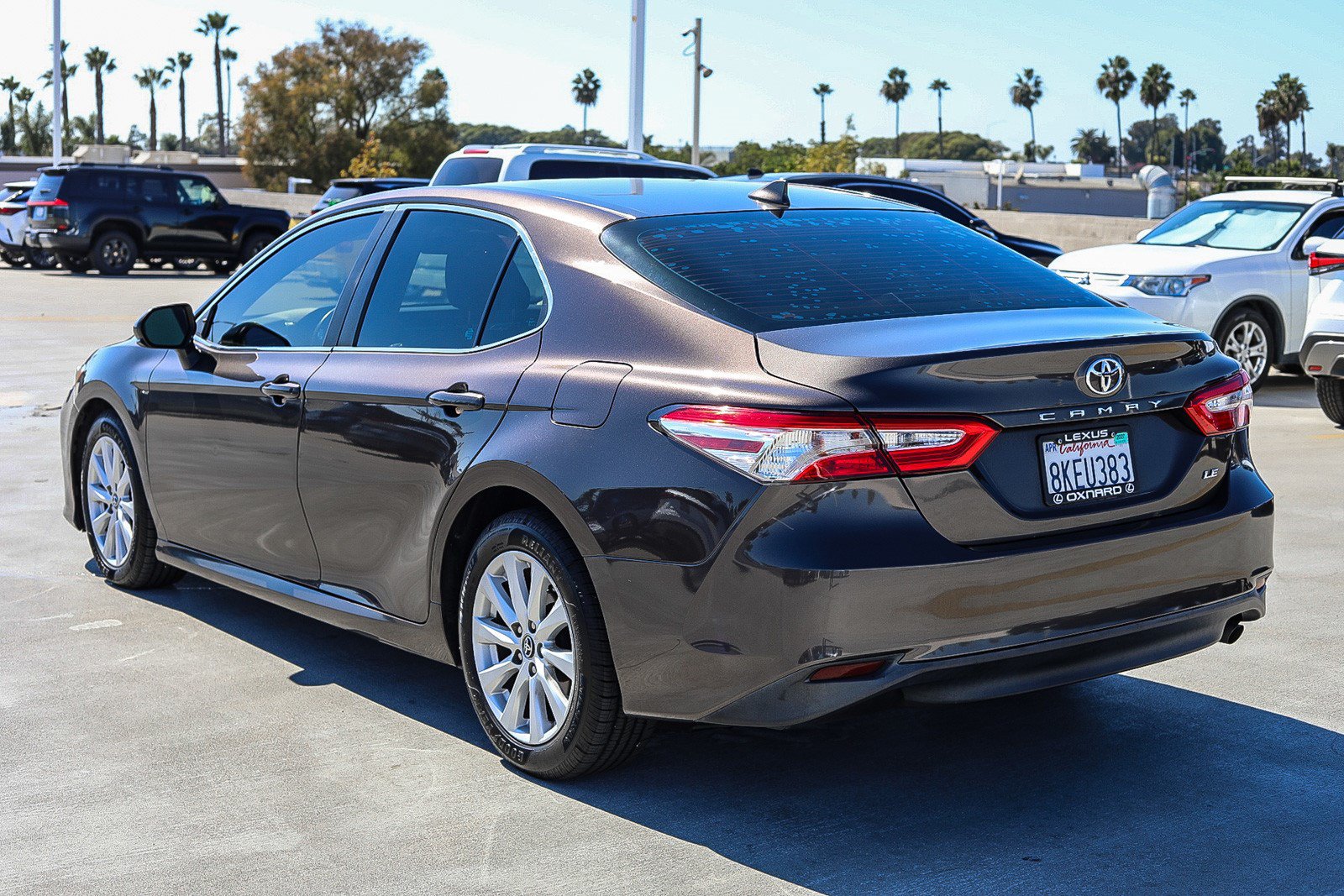 Used 2019 Toyota Camry LE w/ Carpet Mat Package FWD image 5