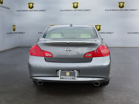 Used 2013 INFINITI G37 Journey RWD image 6