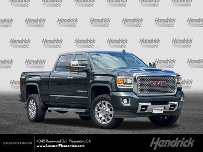Used 2017 GMC Sierra 2500 Denali w/ Duramax Plus Package