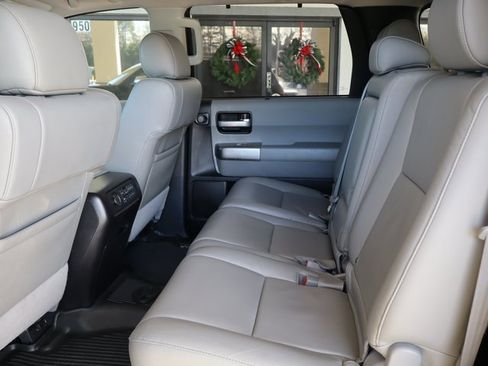 Used 2020 Toyota Sequoia Limited image 46