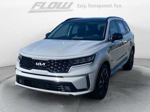 Used 2023 Kia Sorento SX image 4
