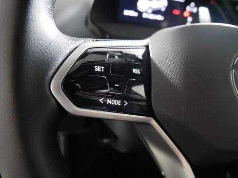 Used 2023 Volkswagen ID.4 Pro S image 27