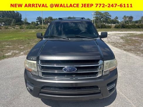 Used 2017 Ford Expedition XLT RWD image 3