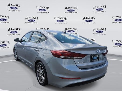 Used 2017 Hyundai Elantra Limited w/ Limited Tech Package 04 FWD image 3