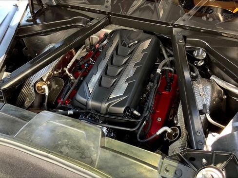 Used 2020 Chevrolet Corvette Stingray Premium Cpe w/ 3LT Preferred Equipment Group image 28