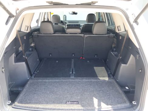 Used 2023 Volkswagen Atlas SEL R-Line AWD/4WD image 35