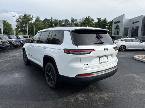 New 2026 Jeep Grand Cherokee L 4WD image 12