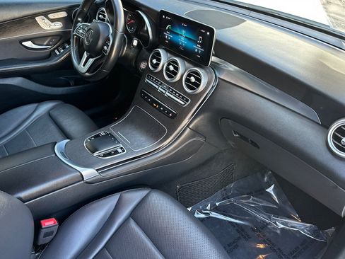 Used 2020 Mercedes-Benz GLC 300 image 19