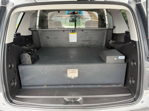 Used 2019 Chevrolet Tahoe 2WD w/ Remote Keyless Entry Package image 27