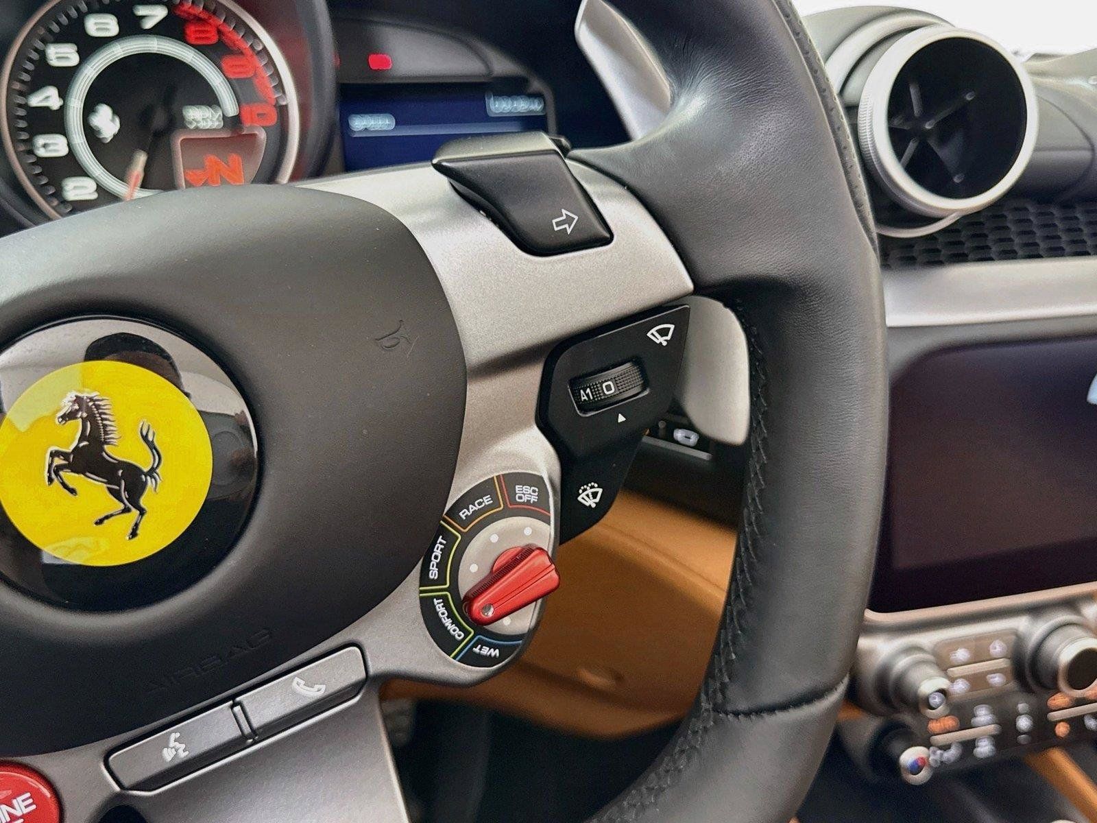 Used 2023 Ferrari Portofino M RWD image 22