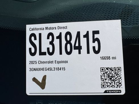 Used 2025 Chevrolet Equinox LT FWD image 17