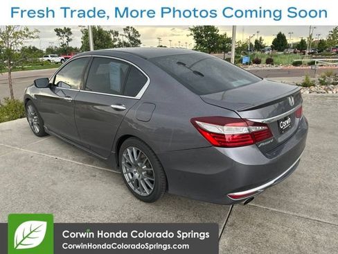 Used 2016 Honda Accord Sport image 4