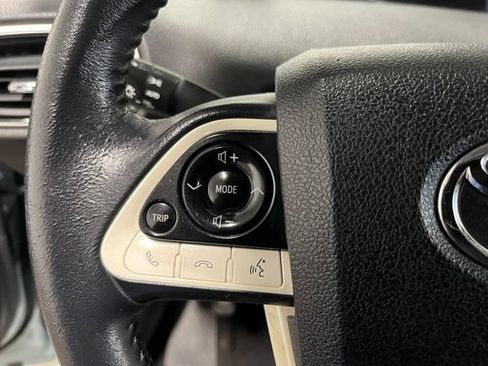 Used 2017 Toyota Prius Four w/ Advanced Technology Package FWD image 23