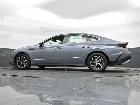 New 2026 Hyundai Sonata Blue FWD image 45