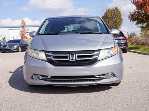 Used 2016 Honda Odyssey Touring Elite image 9