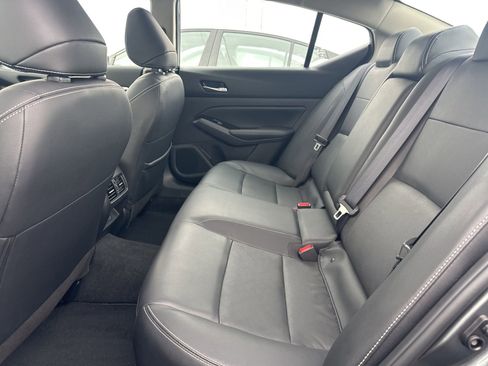 Used 2025 Nissan Altima 2.5 SL image 32