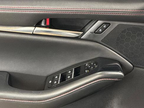 Used 2024 MAZDA MAZDA3 s image 21