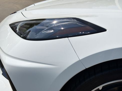 Used 2024 Chevrolet Corvette Stingray Premium Cpe w/ 3LT RWD image 11