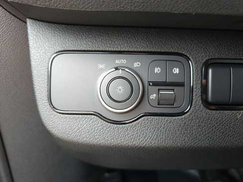 Used 2023 Mercedes-Benz Sprinter 2500 image 9