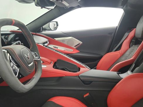 Used 2024 Chevrolet Corvette Stingray Premium Cpe w/ Z51 Performance Package RWD image 17