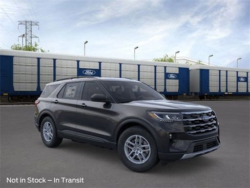 New 2026 Ford Explorer Active image 7