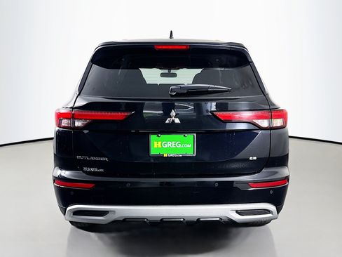 Used 2022 Mitsubishi Outlander SE AWD/4WD image 8