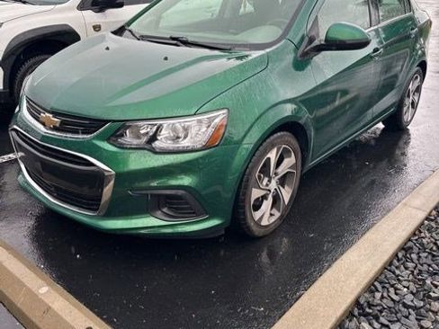 Used 2018 Chevrolet Sonic LT FWD image 2