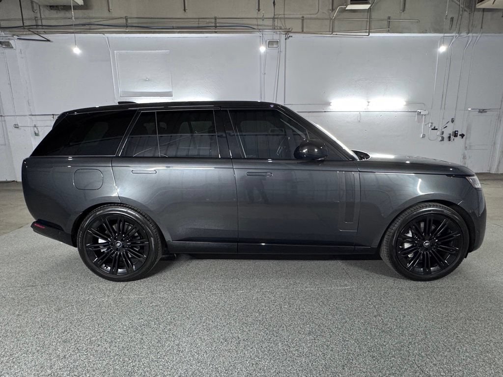 Used 2023 Land Rover Range Rover SE AWD/4WD image 10