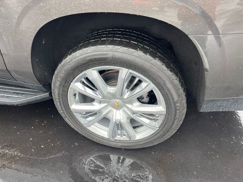 Used 2021 Chevrolet Suburban High Country image 39