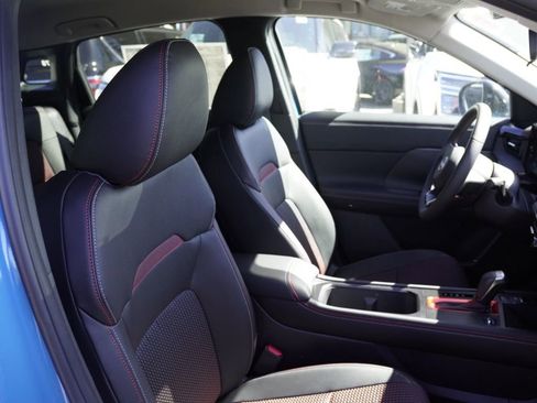 New 2026 Nissan Kicks SR image 18